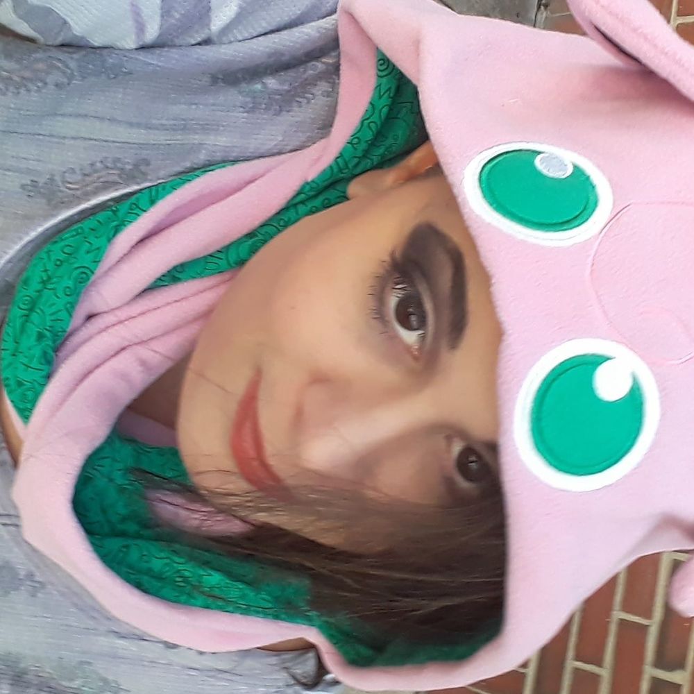 Meet your Posher, Ashley